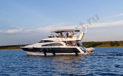 Моторная яхта  Fairline Squadron 58