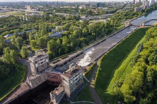 Прогулка по каналу имени Москвы