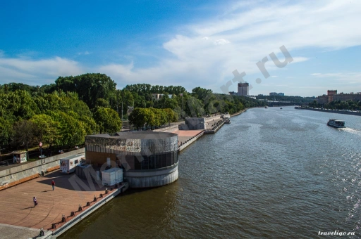 Прогулка по Москве на яхте и катере «Нескучный сад»