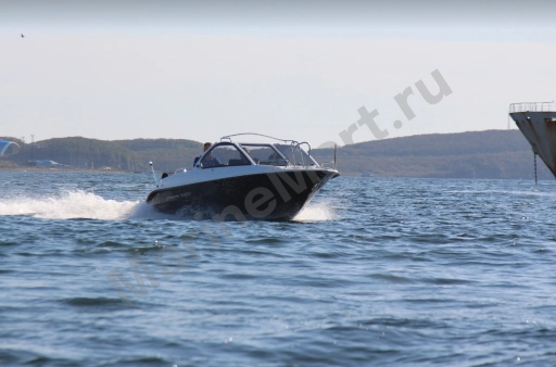 Катер Феникс 530 HT с Marine Rocket MREF100FEL-T