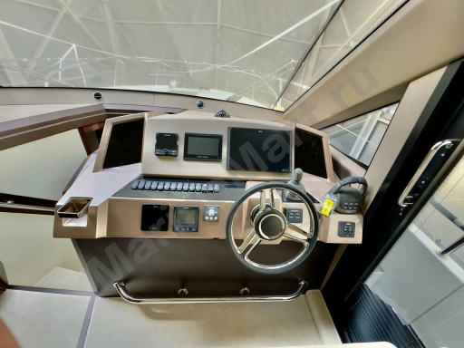 Galeon 400 Fly