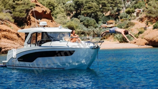 Катер Beneteau Antares 9 V2 c Suzuki 2xDF200APX WHITE 9 V2