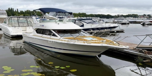 Моторный катер Bayliner 288
